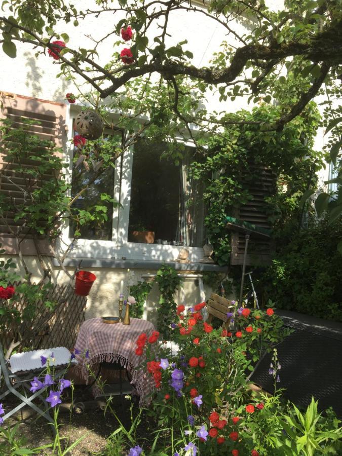 Vintage-Mansarde Uber Wilden Garten Estugarda Exterior foto